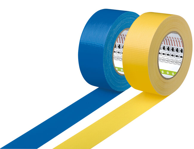 Betonbänder in gelb und blau 