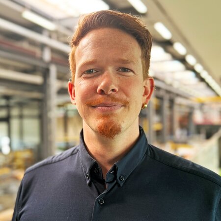 Portrait des Projektleiters Dominik Schnyder bei REY Metallbau in Wittenbach