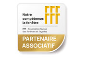 Logo Partenariat associatif gold Status avec l'Association professionnelle suisse du secteur des fenêtres et façades version française