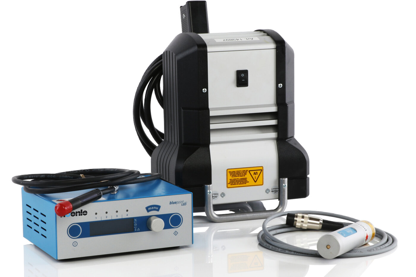 Ein UV-Punktstrahler und ein hochintensiver UV-LED-Handstrahler.